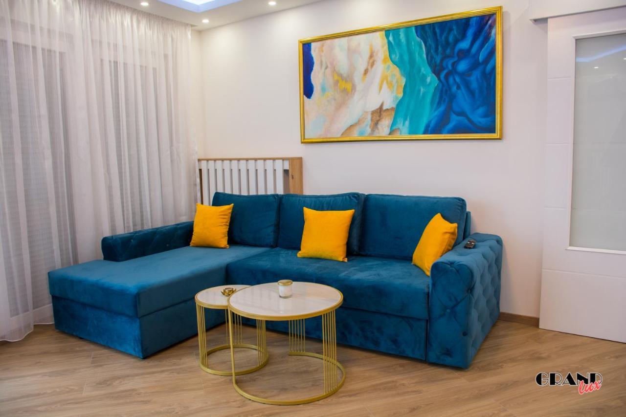 Grand Lux Apartment Doboj Buitenkant foto