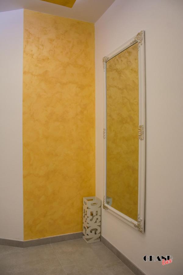 Grand Lux Apartment Doboj Buitenkant foto