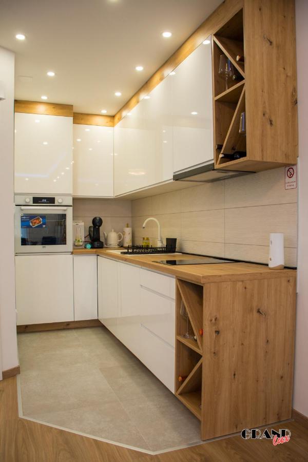 Grand Lux Apartment Doboj Buitenkant foto
