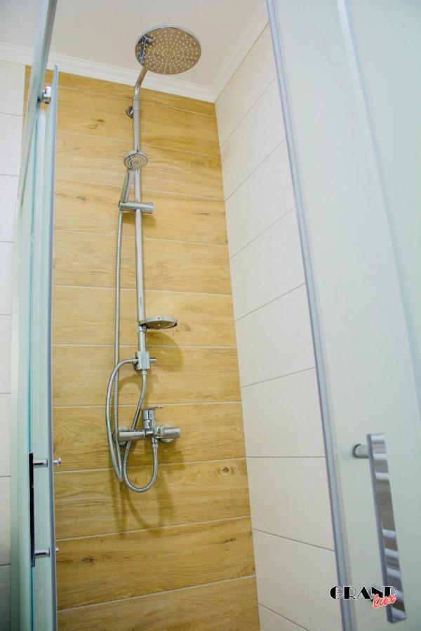Grand Lux Apartment Doboj Buitenkant foto