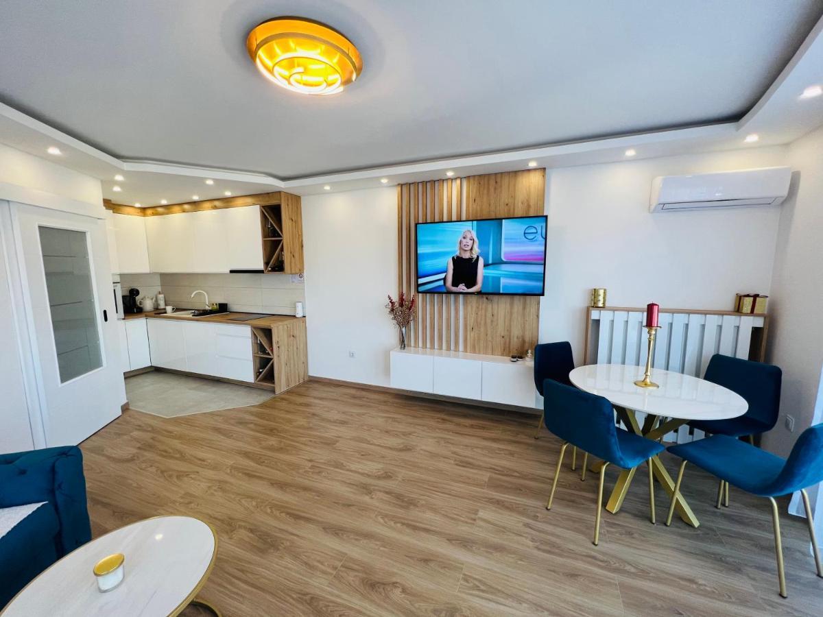 Grand Lux Apartment Doboj Buitenkant foto